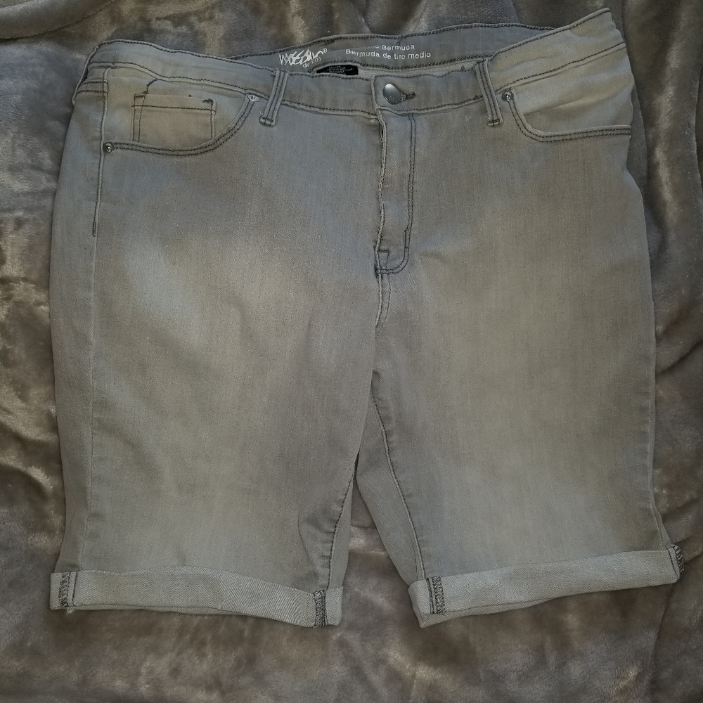 💝Grey Mossimo Bermuda Shorts